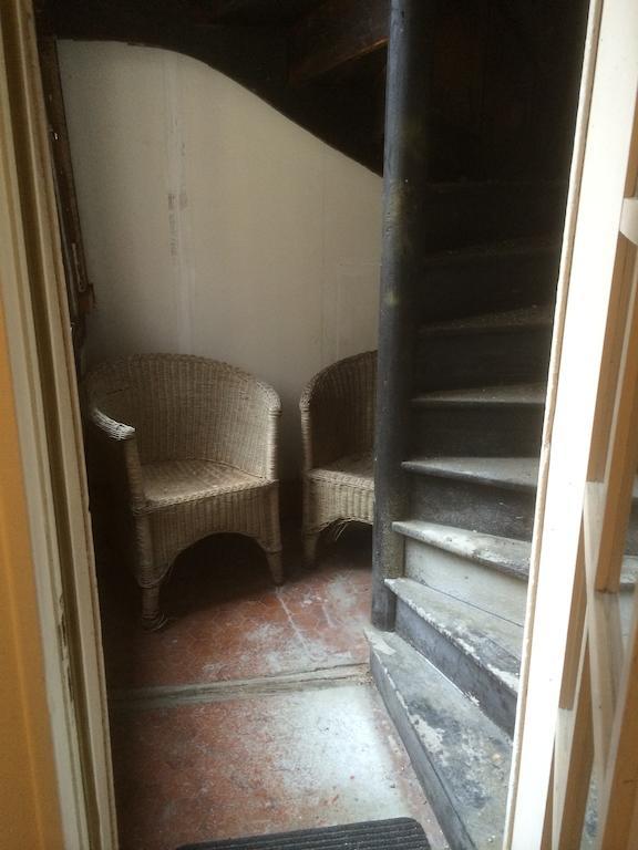 L'Appartement De La Maison Du Theatre Saint Bonnet 부르주 객실 사진